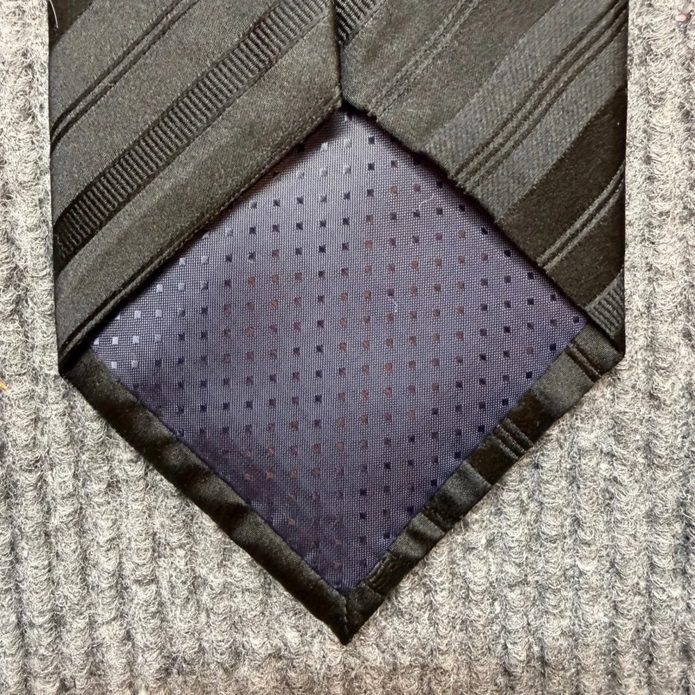 Cellini Uomo Le Collezioni Black Striped Silk Necktie Mens Designer‎ Tie